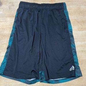 Boys Adidas Basketball shorts xl18